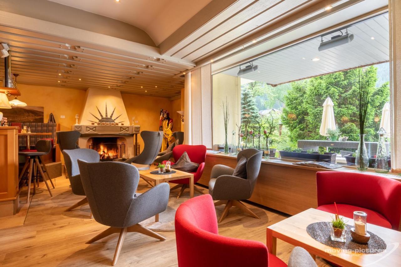 Family & Sporthotel Kaerntnerhof Бад Клайнкирххайм Екстериор снимка