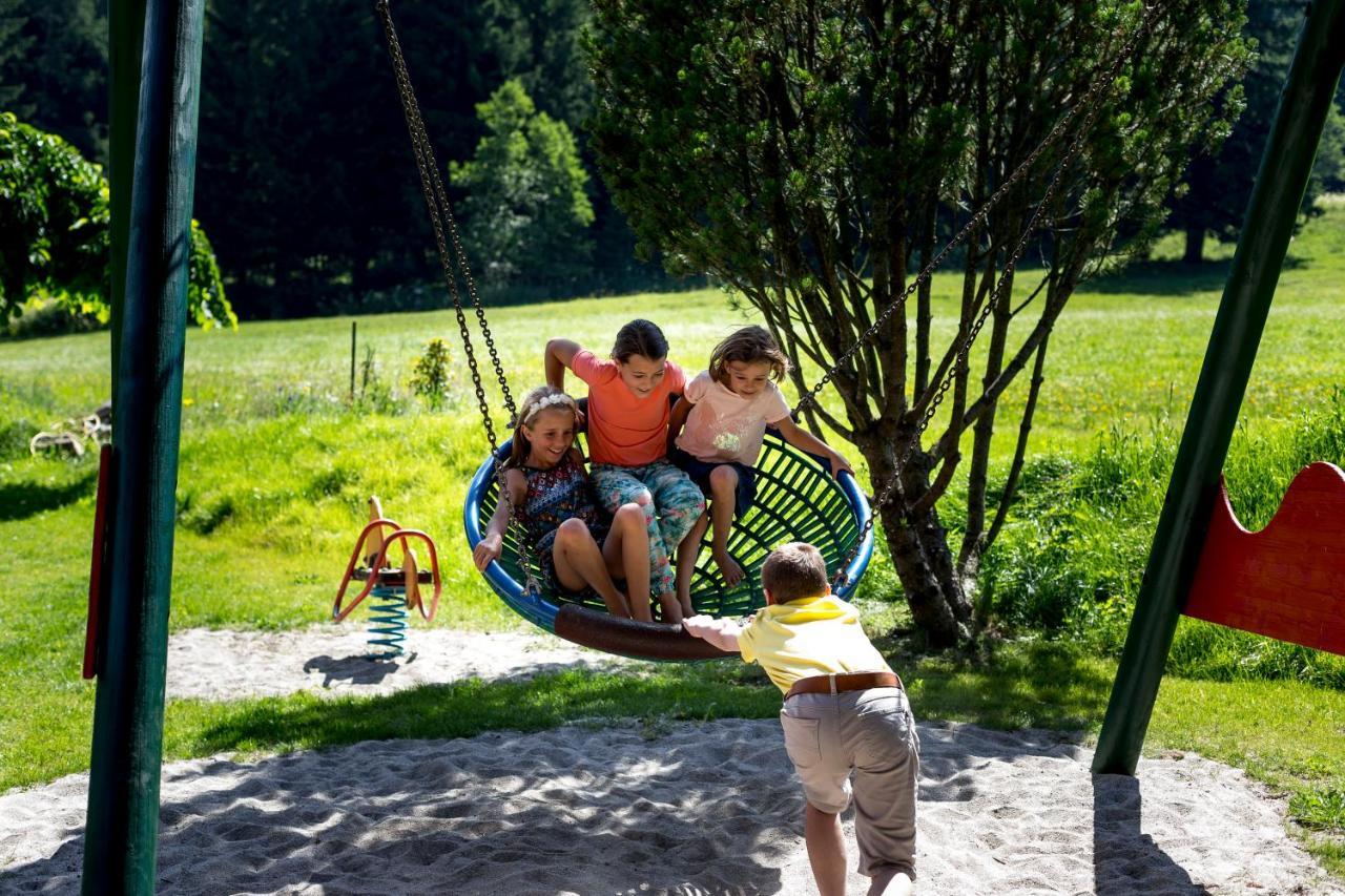 Family & Sporthotel Kaerntnerhof Бад Клайнкирххайм Екстериор снимка